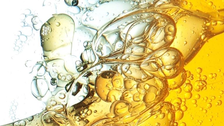 Minyak Dapat Menenangkan Danau, Makna dan Implikasinya